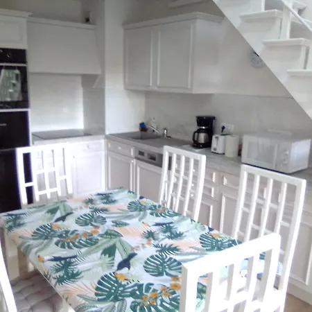 Duplex With Terrace, A C, Wi Fi & Garage Surrounded By Golf Courses Διαμέρισμα Saint-Raphaël